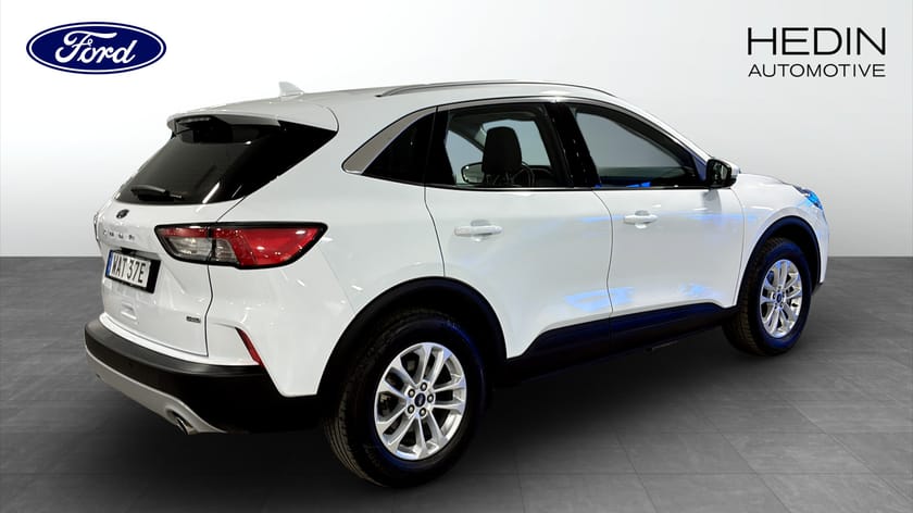 Bild 2 av Ford Kuga Plug-In Hybrid Titanium PHEV 225hk Automat