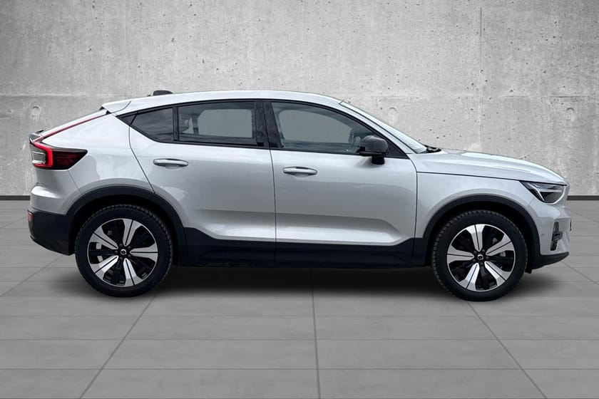 Bilde 4 av Volvo C40 Recharge Twin motor // Ny service mars 2026 // Hengerfeste
