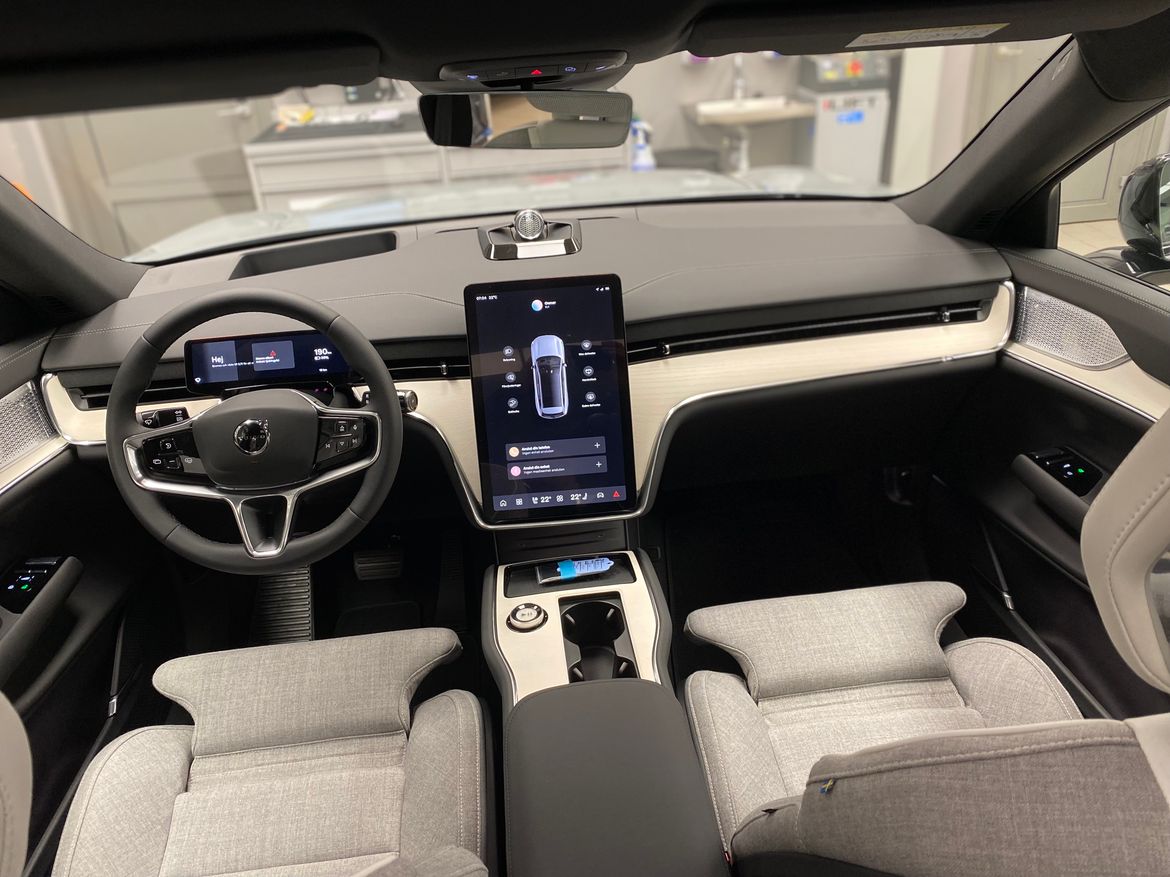 Bild 2 av 6 på bilen