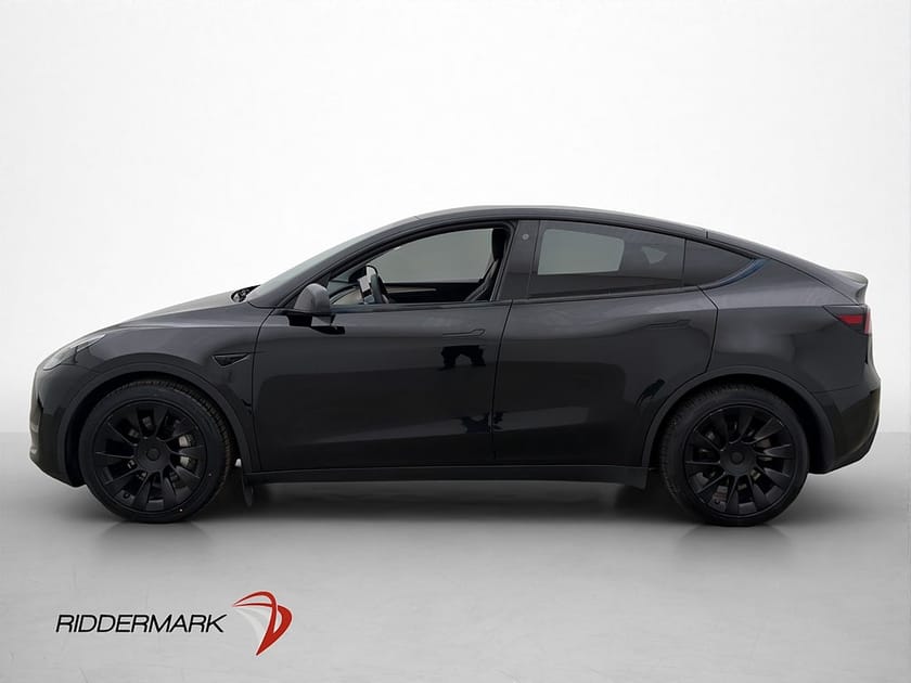 Bild 5 av Tesla Model Y Long Range AWD 514hk Pano Autopilot Drag MOMS