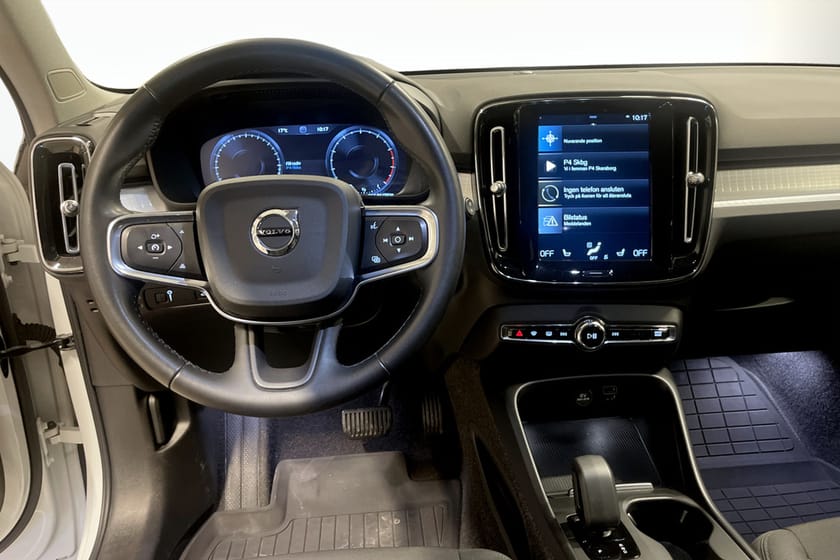 Bild 4 av Volvo XC40 B4 FWD Bensin Mom Adv Navi Pro Edt