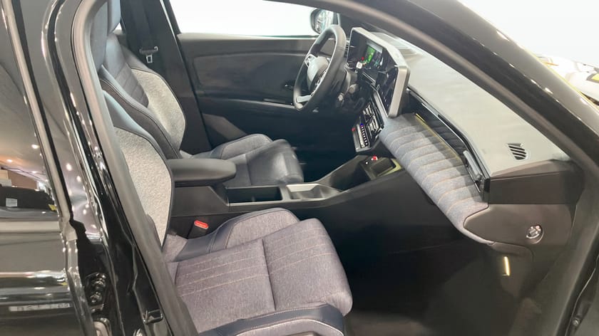 Bild 3 av Renault 4 E-Tech R4 TECHNO EV52 *3.890:-/mån