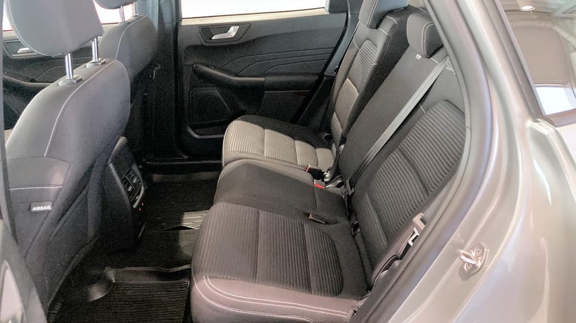 Bild 5 av Ford Kuga Plug-In Hybrid Titanium Phev 64km 225hk 4295kr/mån Privatleasing