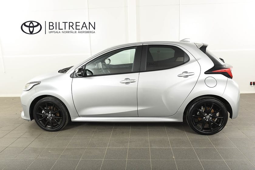 Bild 2 av Toyota Yaris Hybrid Elhybrid Style Säkerhetspaket Backkamera Moms