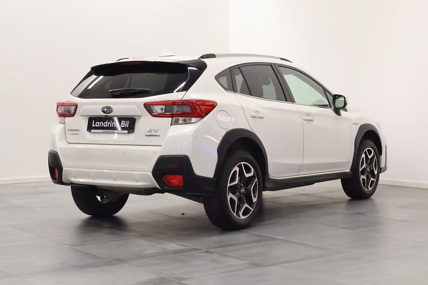Bild 3 av Subaru XV e-Boxer XFuel Summit Taklucka V-Hjul