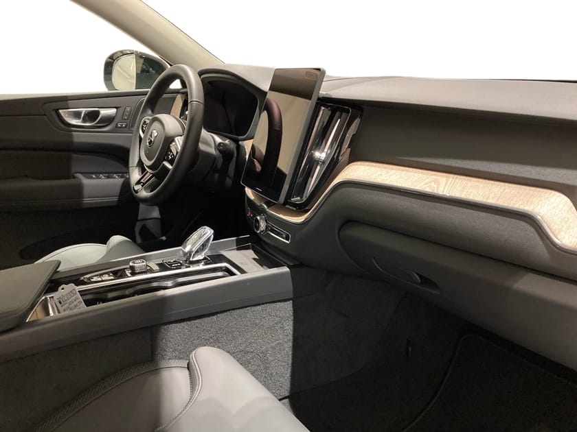 Bild 4 av Volvo XC60 T6 Plus Dark Nordic Edition
