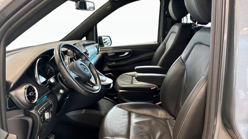 Bild 3 av Mercedes-Benz V 300d 4MATIC 3.2t 300 D AVANTGARDE LÅNG