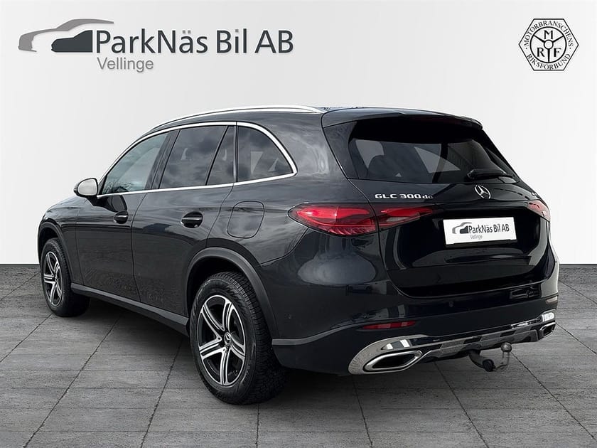 Bild 3 av Mercedes-Benz GLC 300 d e 4MATIC de 4M 333hk PANO DRAG LÄDER