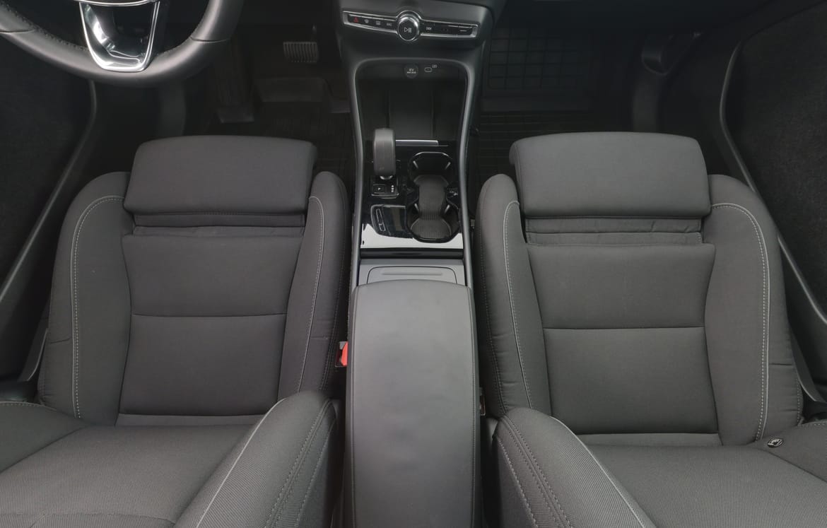 Volvo XC40 2024 - miniatyr 9