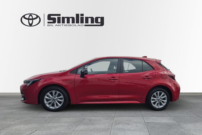 Bild 3 av Toyota Corolla Hybrid 1,8 5D Active, Vinterhjul