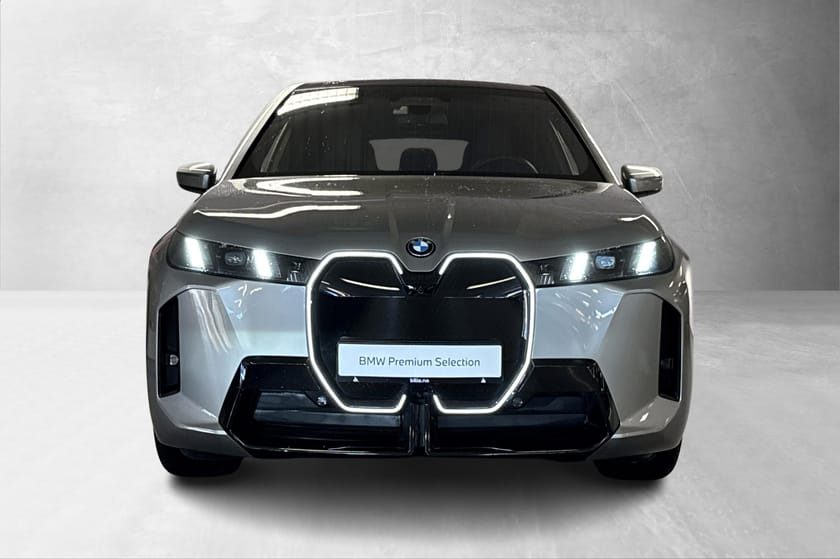 Bilde 2 av BMW iX xDrive60 Fully Charged M-Sport,M-Seter, H/K, SkyLounge
