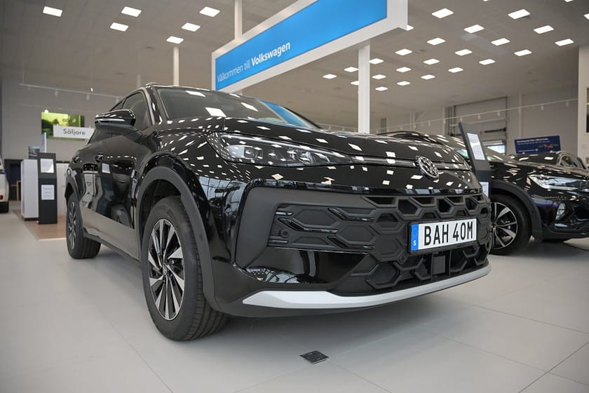 Bild 4 av Volkswagen T-Roc 1.5 eTSI 150 hk *LAGERKAMPANJ!*