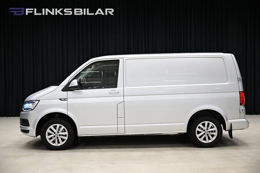 Bild 2 av Volkswagen Transporter 4Motion DSG 150HK Nedlackad|LED|Drag|Värmare