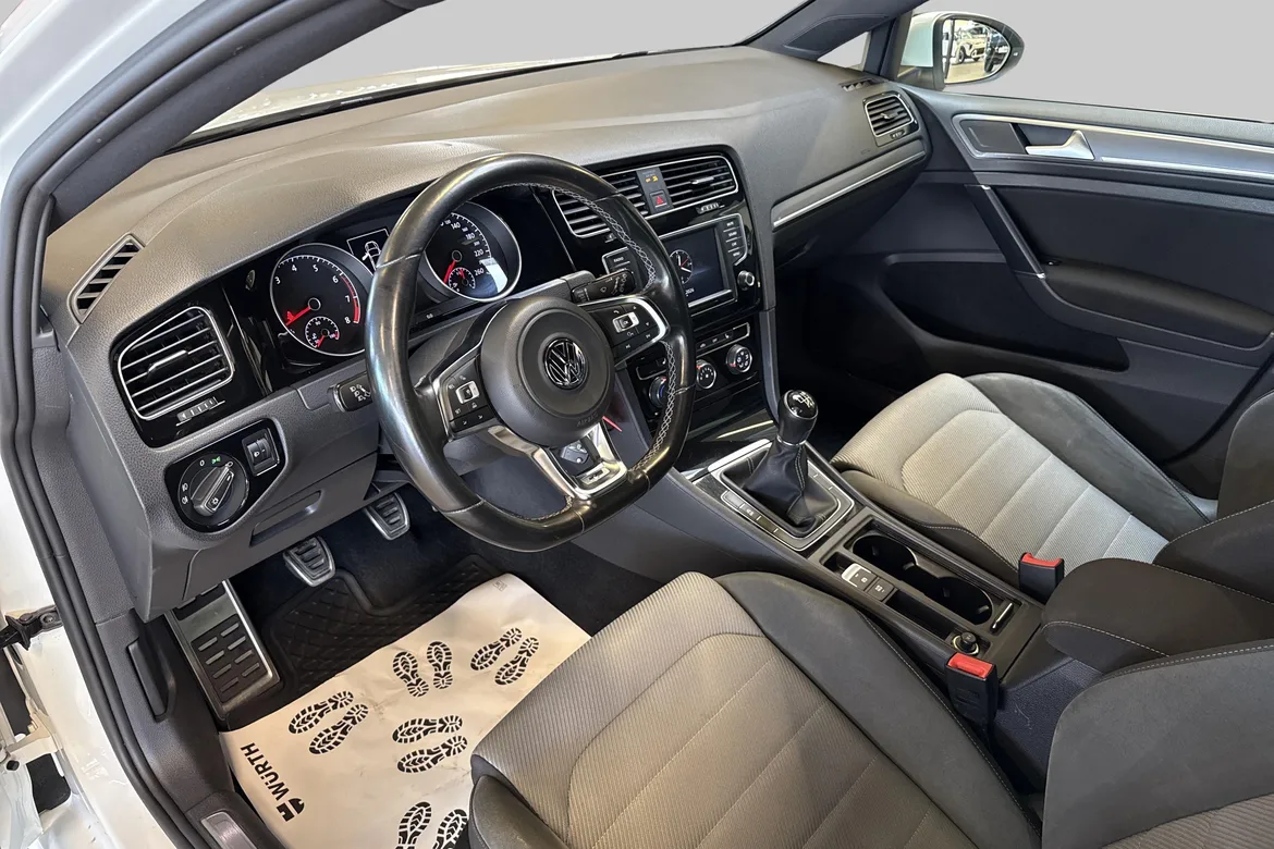 picture of a car