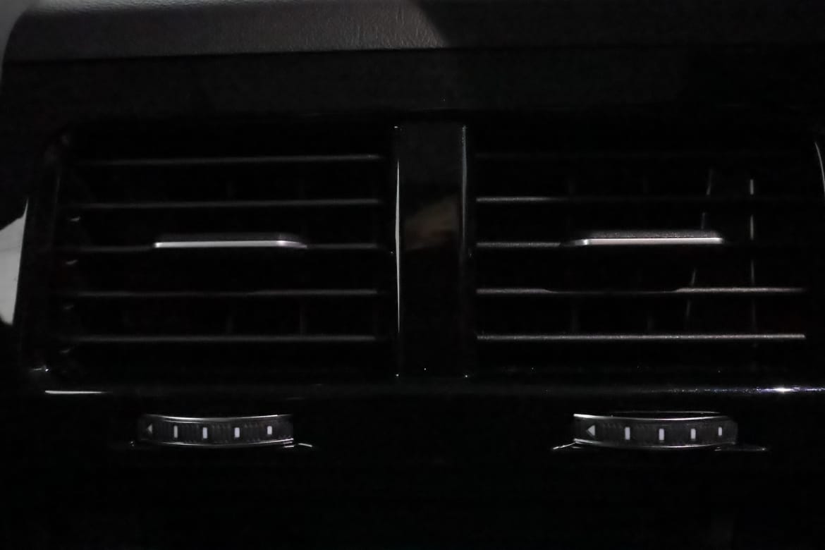 Volkswagen Touareg 2020 - miniatyr 22