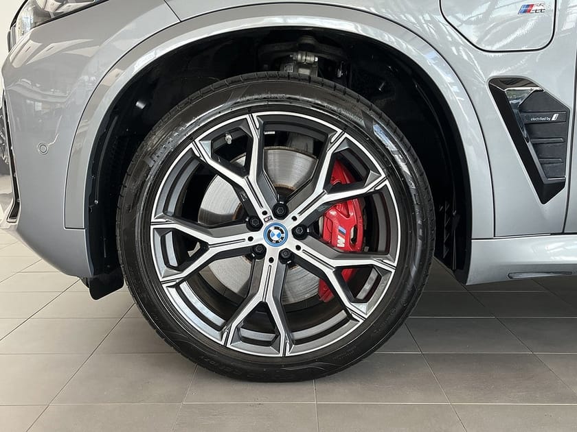 Bild 4 av BMW X5 xDrive50e M Sport Pro H/K Drag KomfortStol ComfortAcces