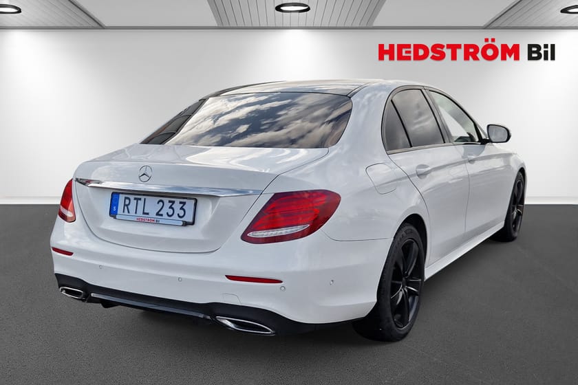 Bild 3 av Mercedes-Benz E 220 d 4MATIC 
