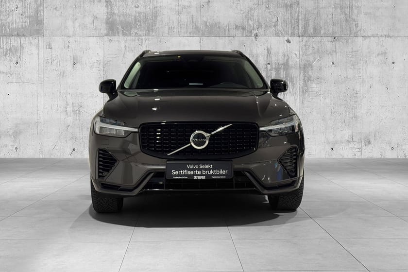 Bilde 4 av Volvo XC60 Recharge T6 Plus Dark SEMI.EL.HF|PANO|TONEDE|SUB|19"
