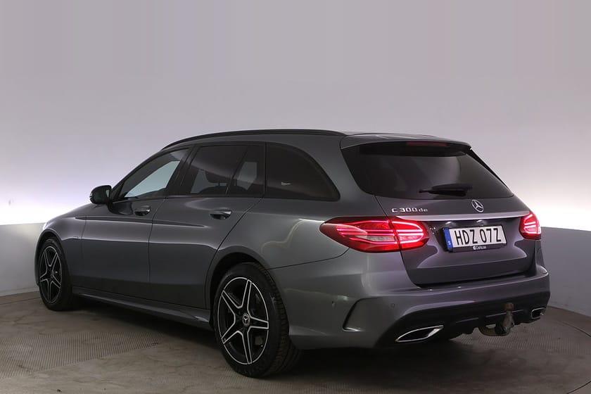 Bild 4 av Mercedes-Benz C 300 T de AMG Night Drag Kamera Nav