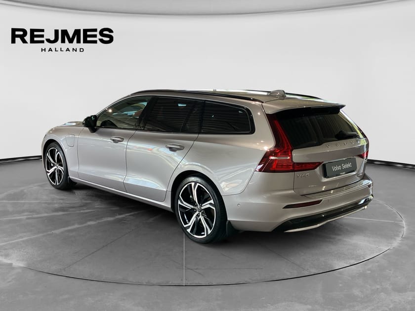 Bild 2 av Volvo V60 T6 Plus Dark Nordic Edition