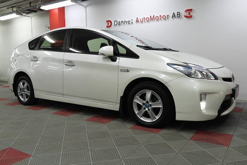 Bild 4 av Toyota Prius Plug-in Hybrid 1.8 VVT-i SoV Hjul Kamera MoK Värmare