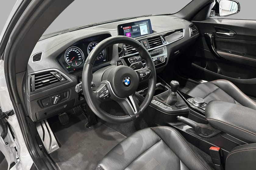 Bilde 4 av BMW M2 Competition - Manuell, Milltek eksos