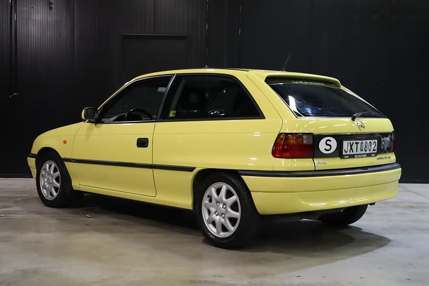 Bild 4 av Opel Astra 3-dörrar 1.8 (116hk) Sport / 1-äg