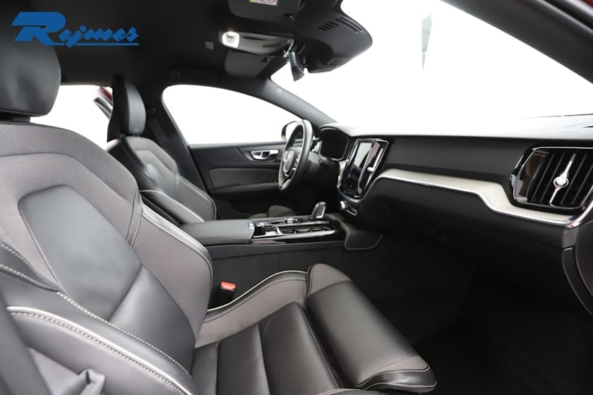 Bild 5 av Volvo V60 Recharge T6 R-Design