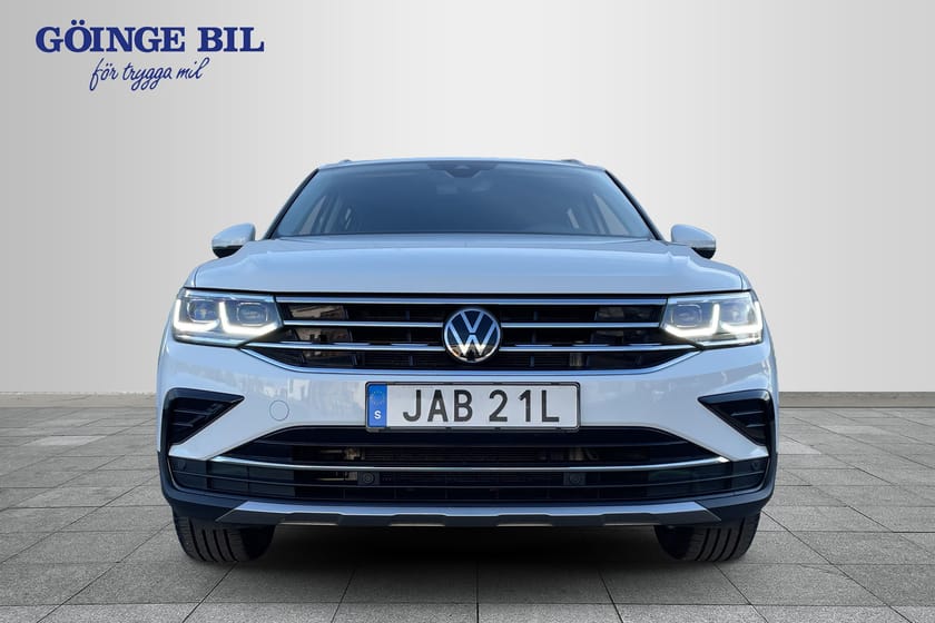 Bild 3 av Volkswagen Tiguan eHybrid DSG 245hk Elegance Säljs nyservad/ Drag/ Kamera/ ergoActive