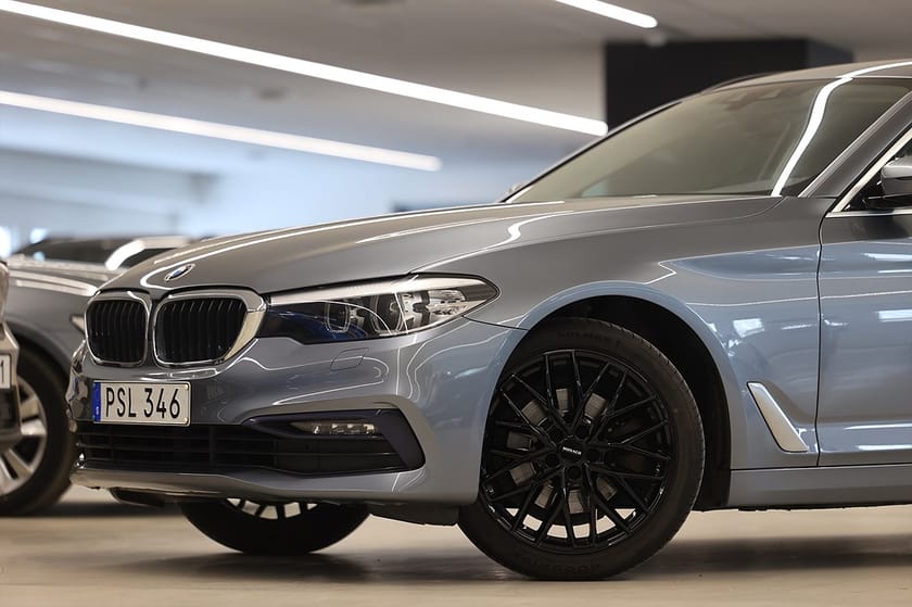 Bild 4 av BMW 520d Touring 190hk Sport Line Navi PDC B-Kamera