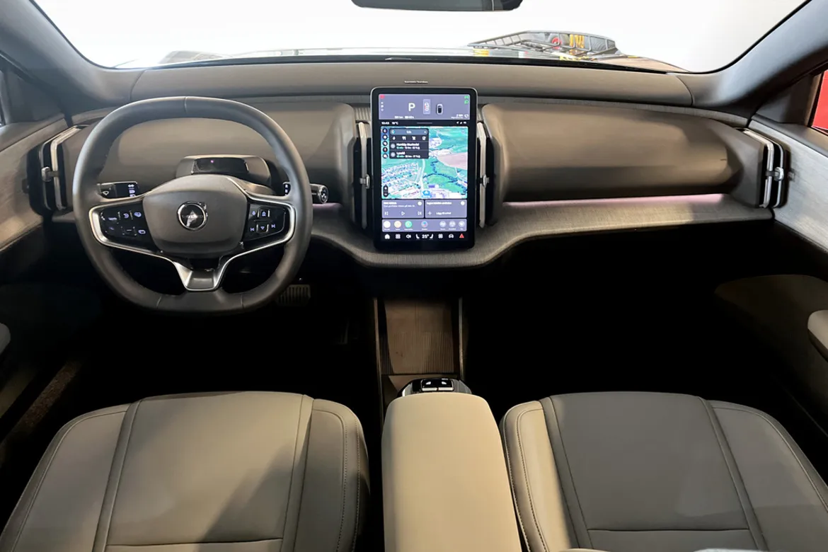 Volvo EX30 Cross Country Twin Motor Performance