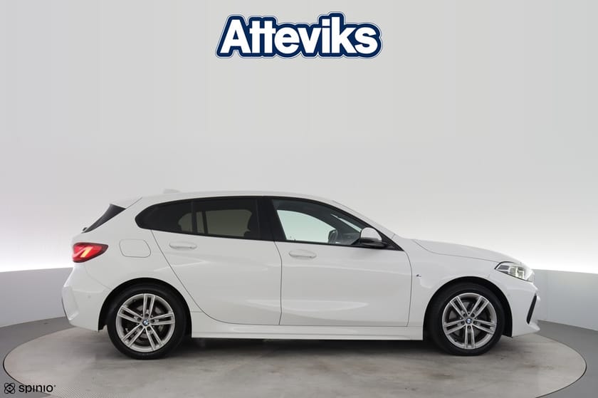 Bild 2 av BMW 118i M Sport *En ägare*