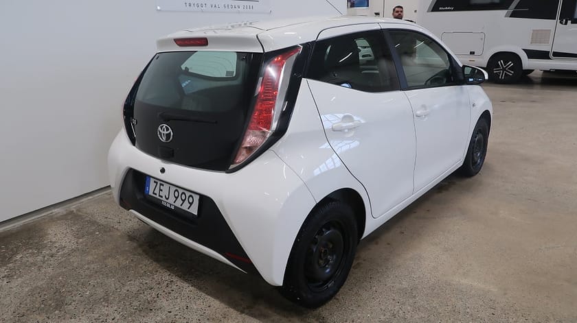 Bild 4 av Toyota Aygo *RÄNTEKAMPANJ 3.45%* 1.0 VVT-i X-PLAY Nyservad SoV