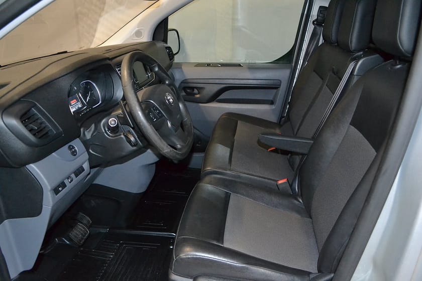 Bild 4 av Toyota Proace 2,0D-4D 177hk Aut Drag Navi