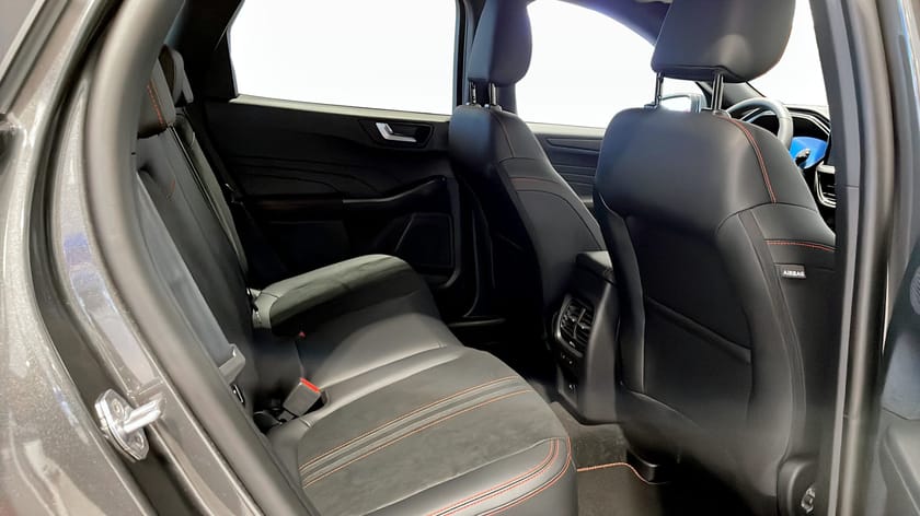 Bild 5 av Ford Kuga Plug-In Hybrid ST-Line X Black Edition PHEV 243hk Automat