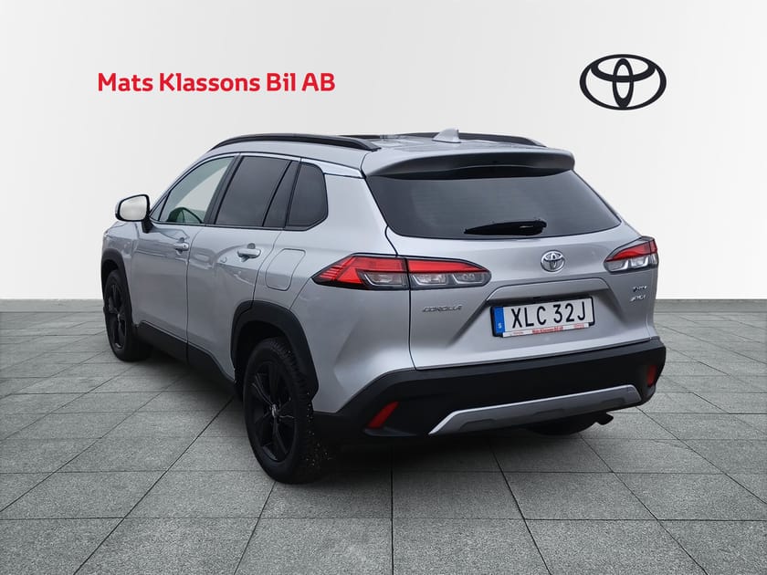Bild 2 av Toyota Corolla Cross Hybrid AWD-i 2.0 Executive Skinn JBL Panorama, Vinterhjul