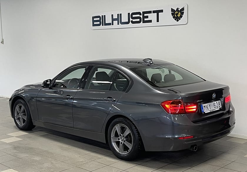Bild 2 av BMW 320d xDrive Sedan 320 AUT VÄRMARE SPORT LINE M-RATT