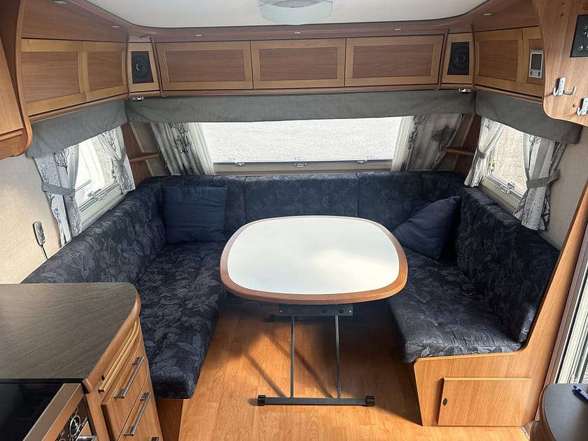 Bild 5 av Kabe Trailer Royal 720 ETDL KS * Långbäddar & AC *