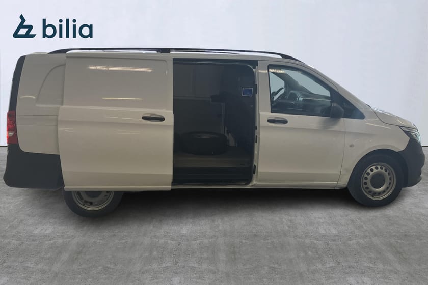 Bild 4 av Mercedes-Benz Vito 116 CDI 4MATIC 2.8t S-VHjul/Drag/Dieselvärmare/Skinn/backkamera