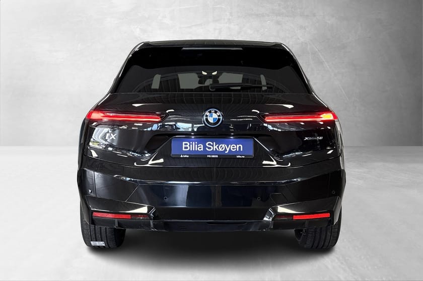Bilde 3 av BMW iX xDrive50 Fully Charged, Soft-Close, H/K, MultiF. Laser