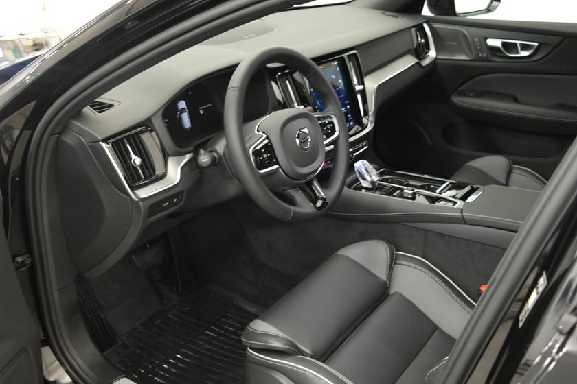 Bild 5 av Volvo V60 T6 Plus Dark Nordic Edition Demobil