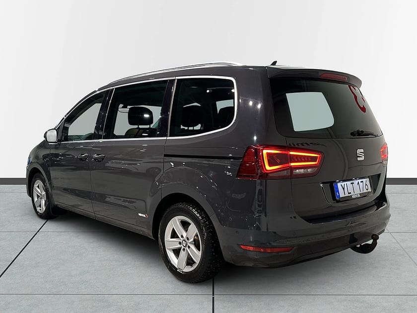 Bild 5 av SEAT Alhambra 7-Seater FR-line 7-sits 4WD Dvärm Drag Extraljus Psens S/V-hjul