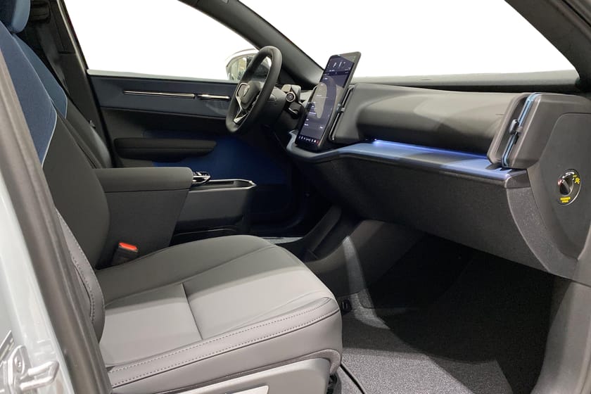 Bild 4 av Volvo EX30 Single Motor Extended Range Plus - Demo
