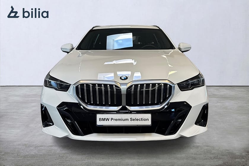 Bild 3 av BMW 520d xDrive Touring M Sport Business Innovation Travel