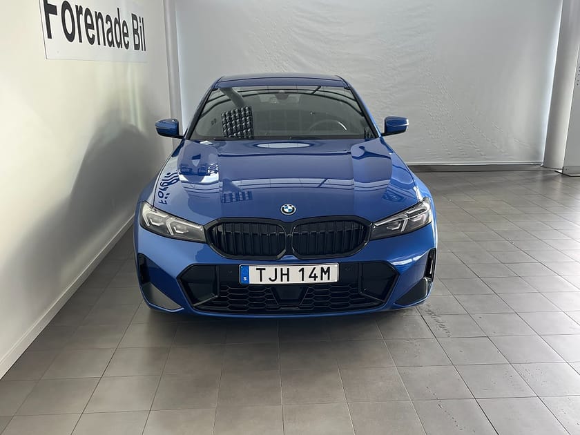 Bild 2 av BMW 330e xDrive Sedan M Sport Pro H/K Drag Comfort Access