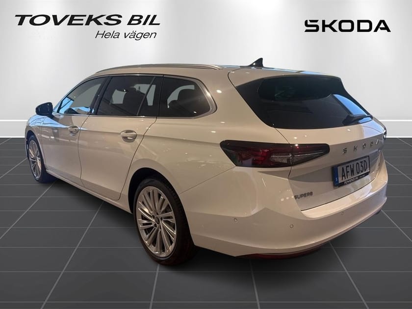 Bild 4 av Škoda Superb iV Kombi COMBI L&K 1,5 TSI 204 HK 6 VXL DSG