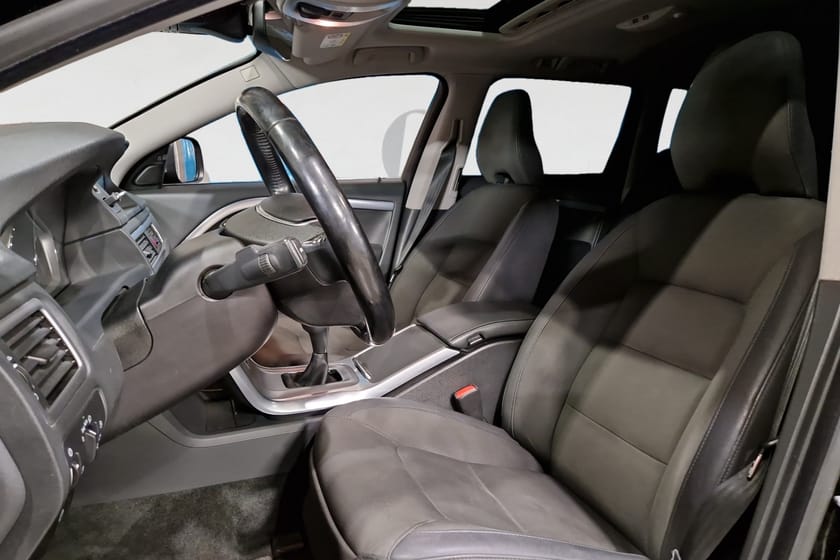 Bild 3 av Volvo XC70 D4 181 HK MOMENTUM DRAG D-VÄRM PDC NAVI KAMREM BYTT 16"