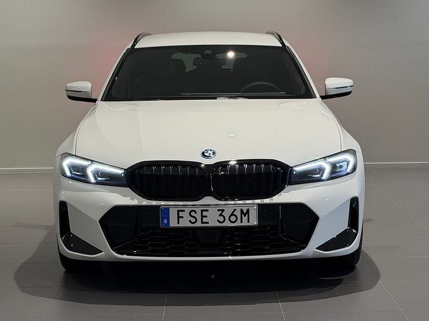 Bild 2 av BMW 330e xDrive Touring M Sport Drag Drive/Parkassist