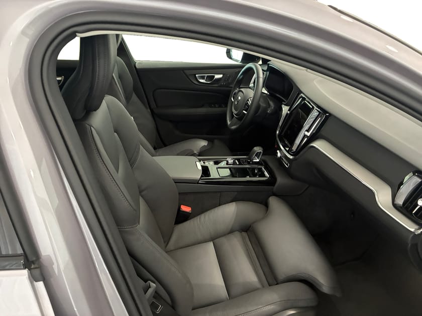 Bild 4 av Volvo V60 T6 Plus Dark Nordic Edition