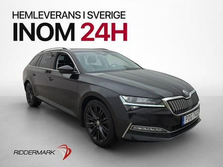 Škoda Superb iV Kombi Skoda Plug-in Värmare Cockpit Drag Kamera Skinn